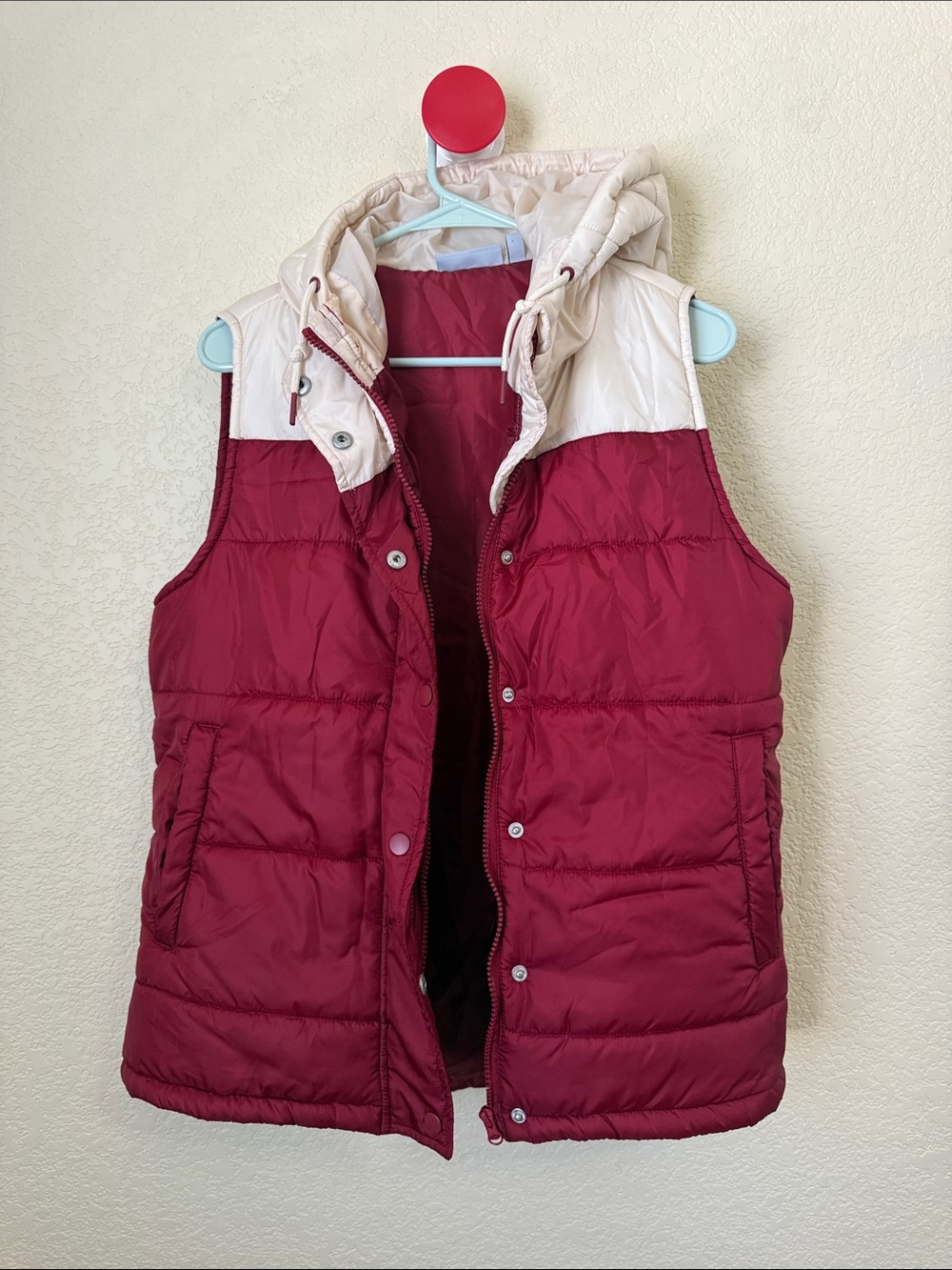 Women's Hooded Puffer Vest in Burgundy & Cream